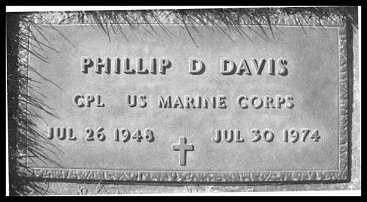 Phil Davis - headstone Phil Davis - headstone